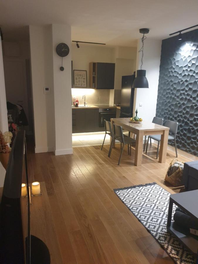 Mona Apartment